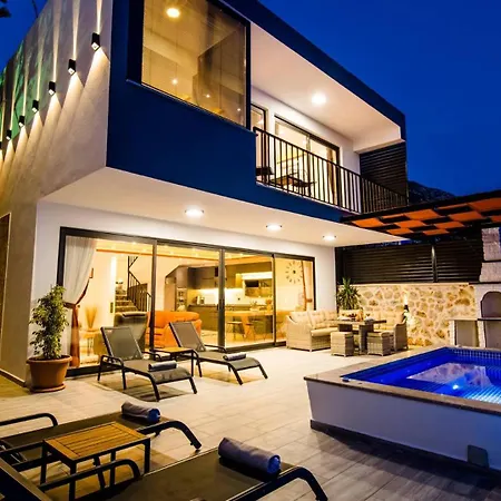 Kismet Villa *
