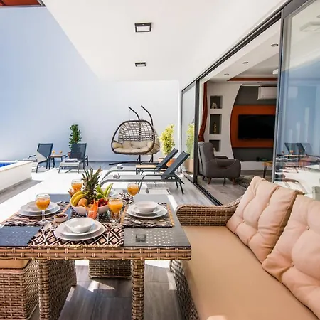 Kismet Villa