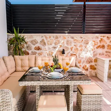Kismet Villa